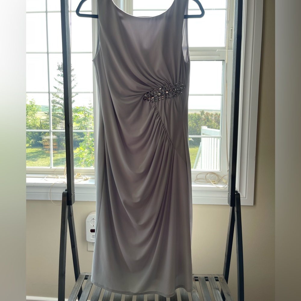 Gina Bacconi cocktail dress size 10